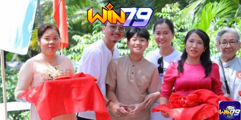 Cả hai được cư dân mạng khen ngợi hết lời